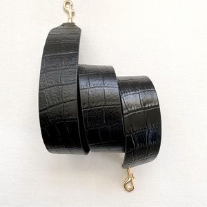 Cuyana leather croc embossed wide strap